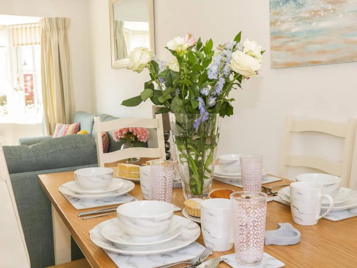White Rose Cottage Filey 0*,